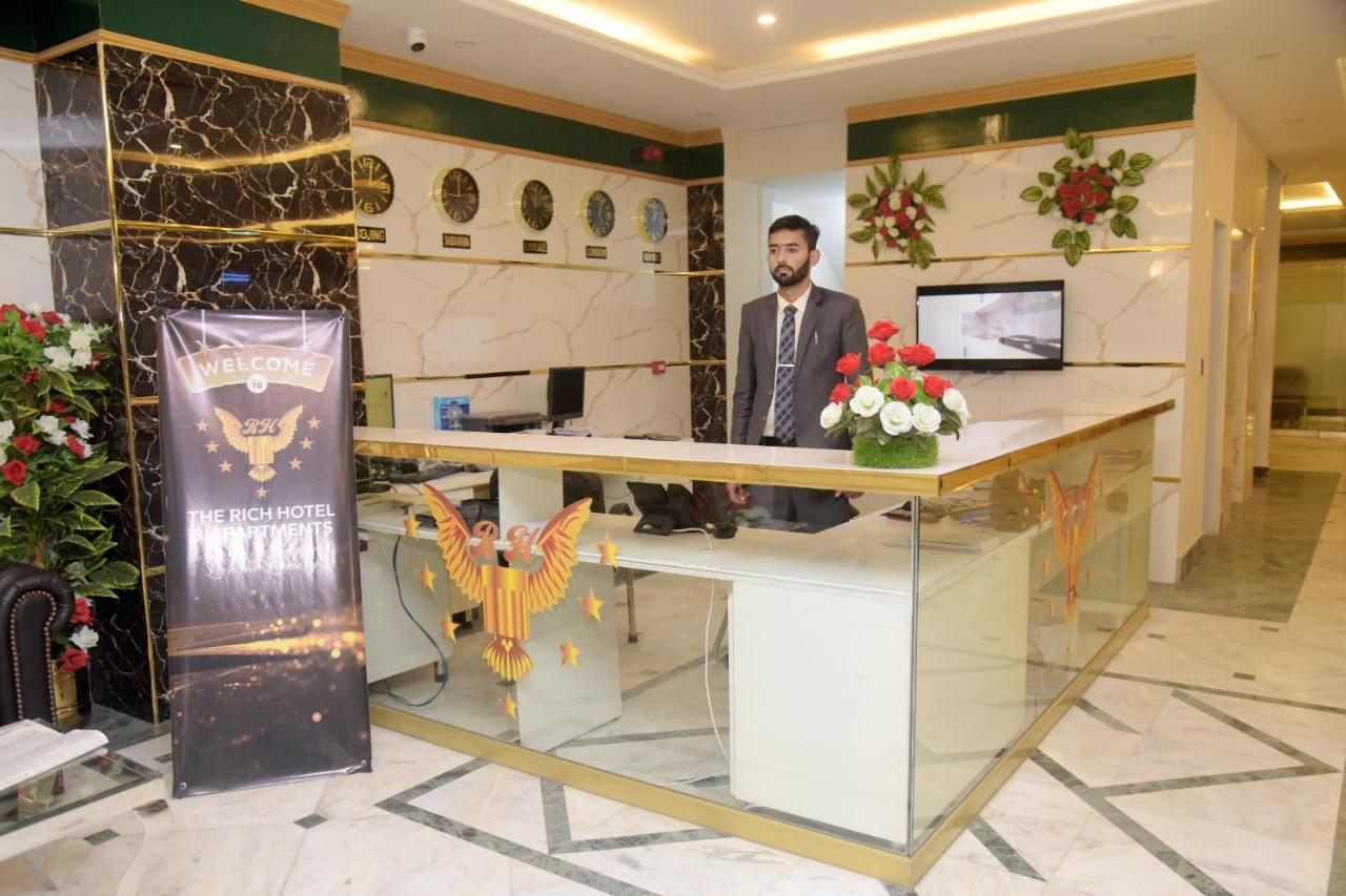The Rich Hotel & Apartments Lahore Buitenkant foto