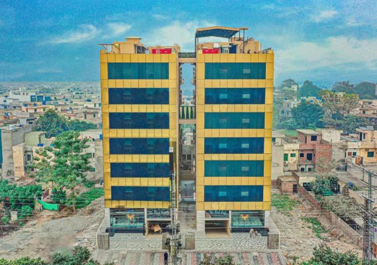 The Rich Hotel & Apartments Lahore Buitenkant foto